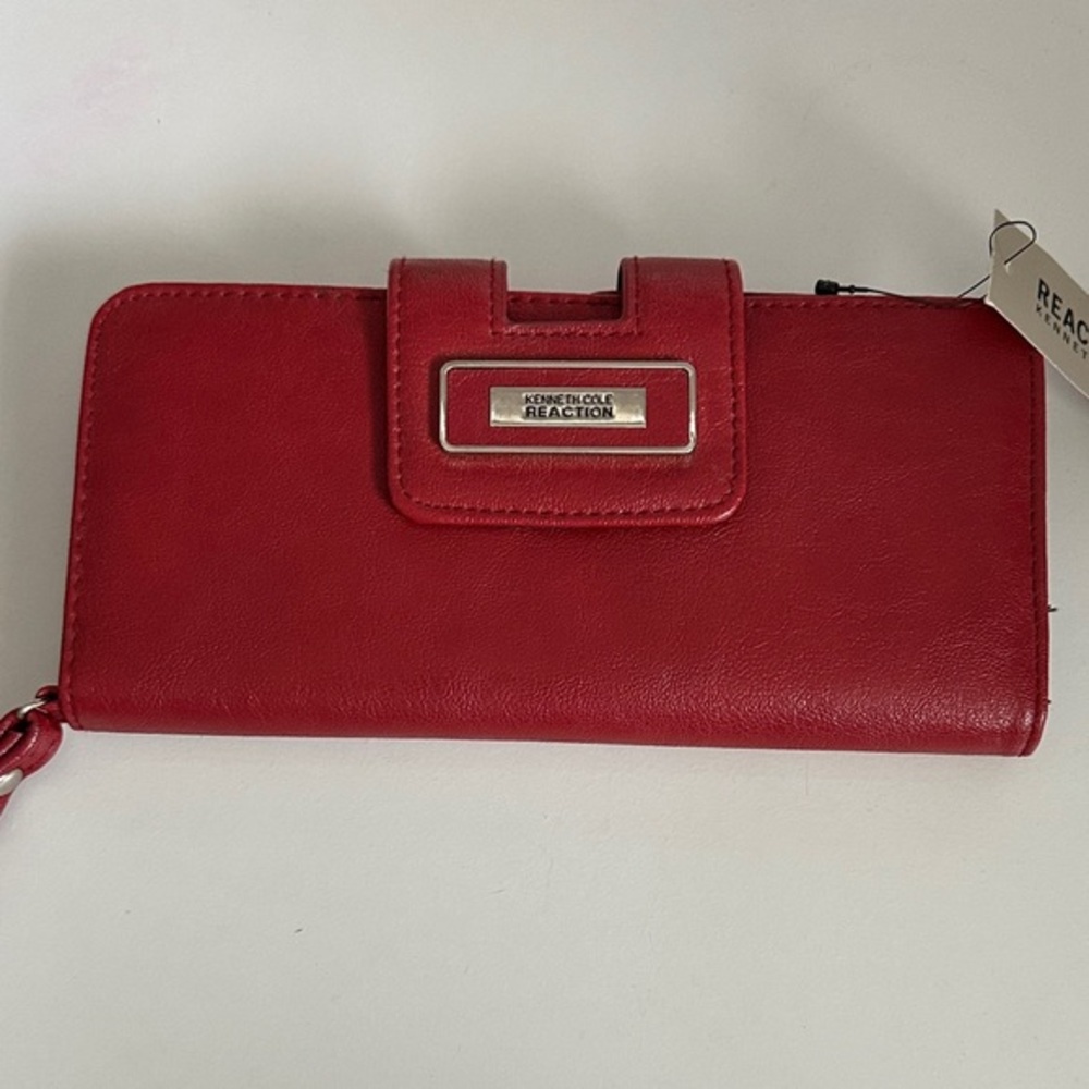 Kenneth Cole Reaction Crimson Clutch